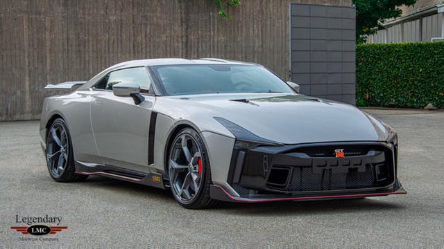 Nissan GT-R