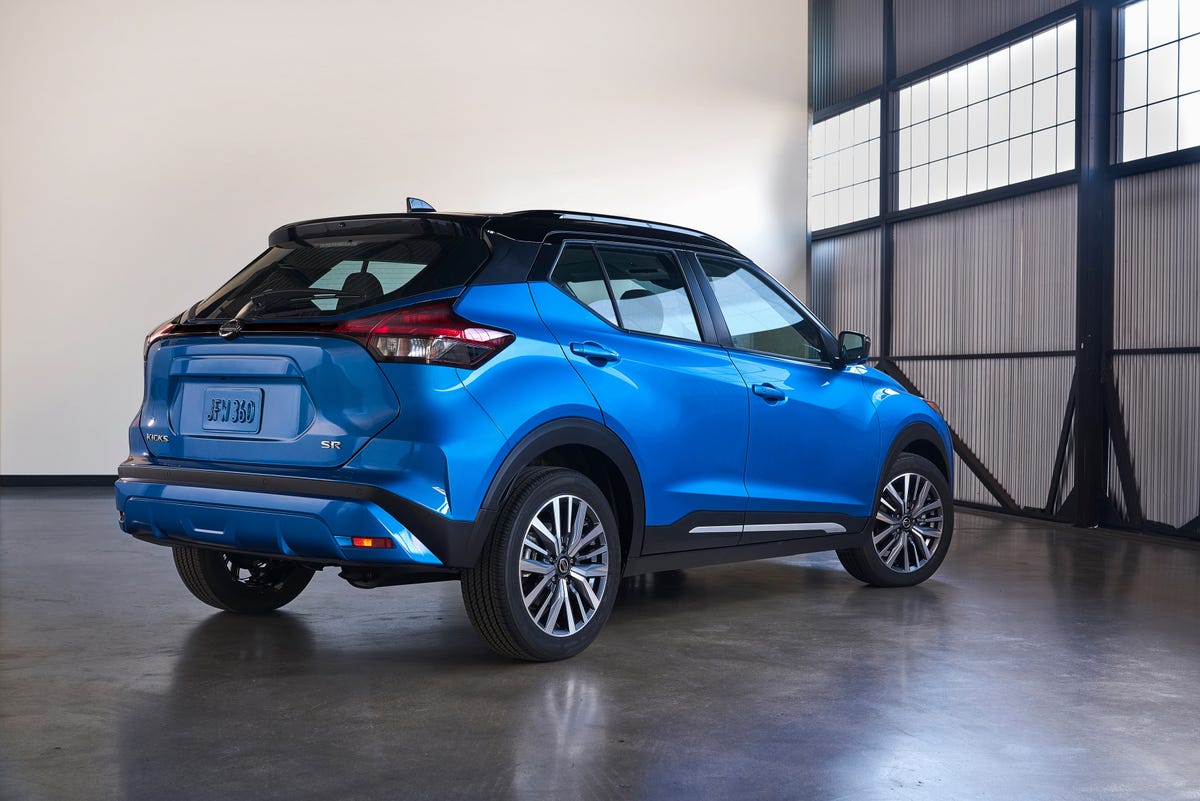 2021-nissan-kicks-4-1607442032.jpg