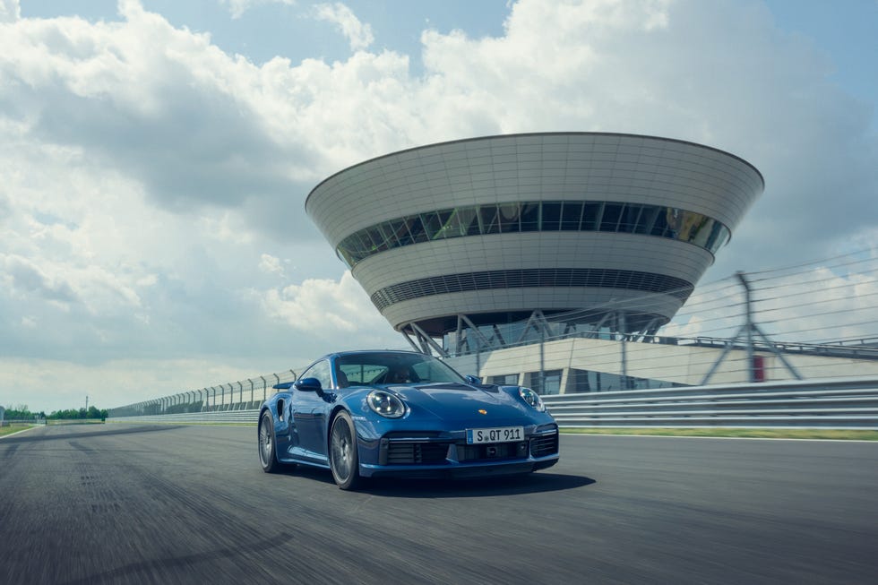 View Photos of the 2021 Porsche 911 Turbo