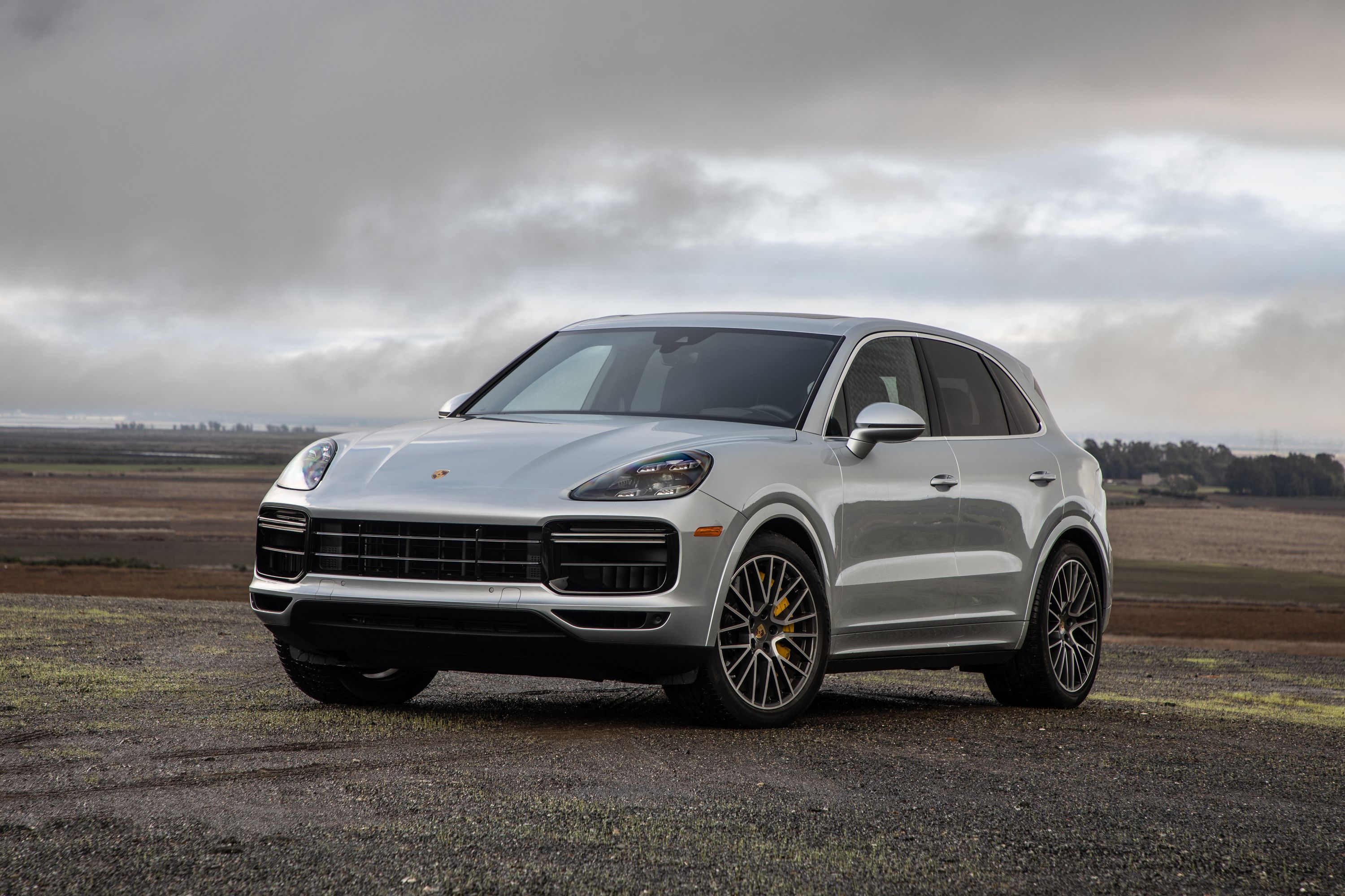 2021 Porsche Macan Turbo Review, Pricing, and Specs