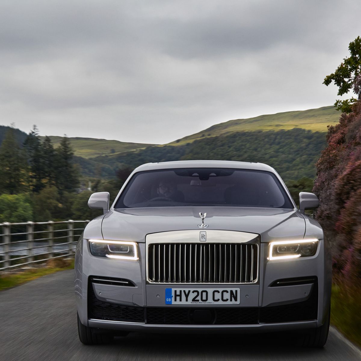 2021 Rolls-Royce Ghost also gets longer-wheelbase Extended model - CNET