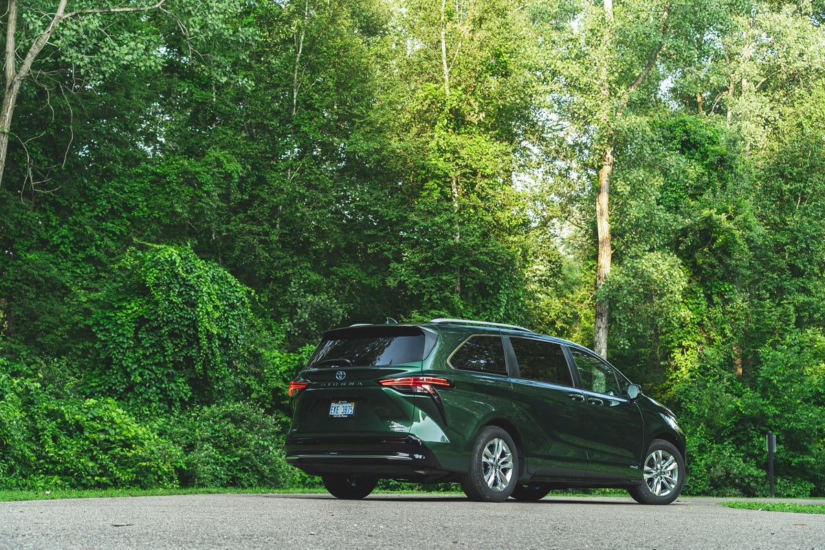 View Photos of Our Long-Term 2021 Toyota Sienna Limited AWD