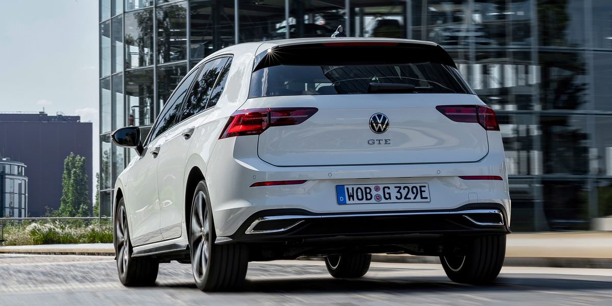 2021 Volkswagen Golf GTE Acts Like a Hybrid