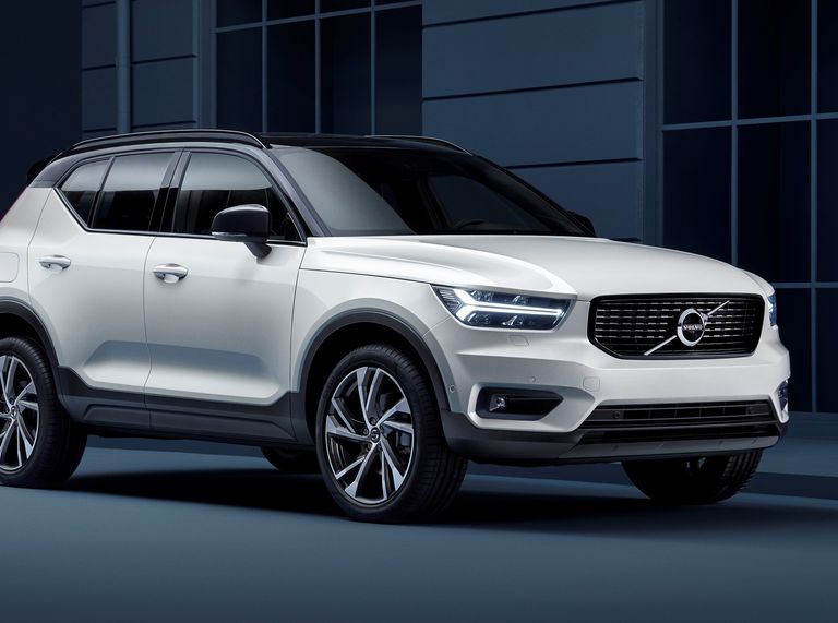 2021 Volvo XC40 Review, Pricing, and Specs