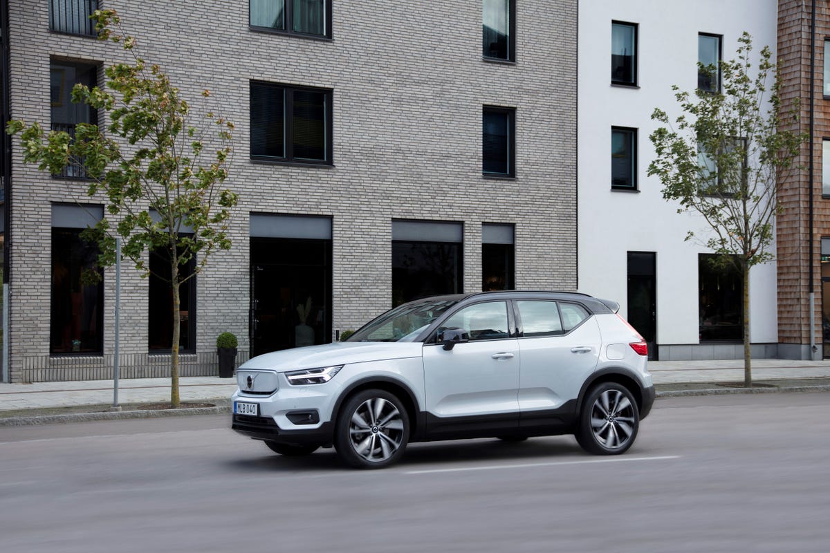 View Photos Of The 2021 Volvo Xc40 Recharge P8 Awd