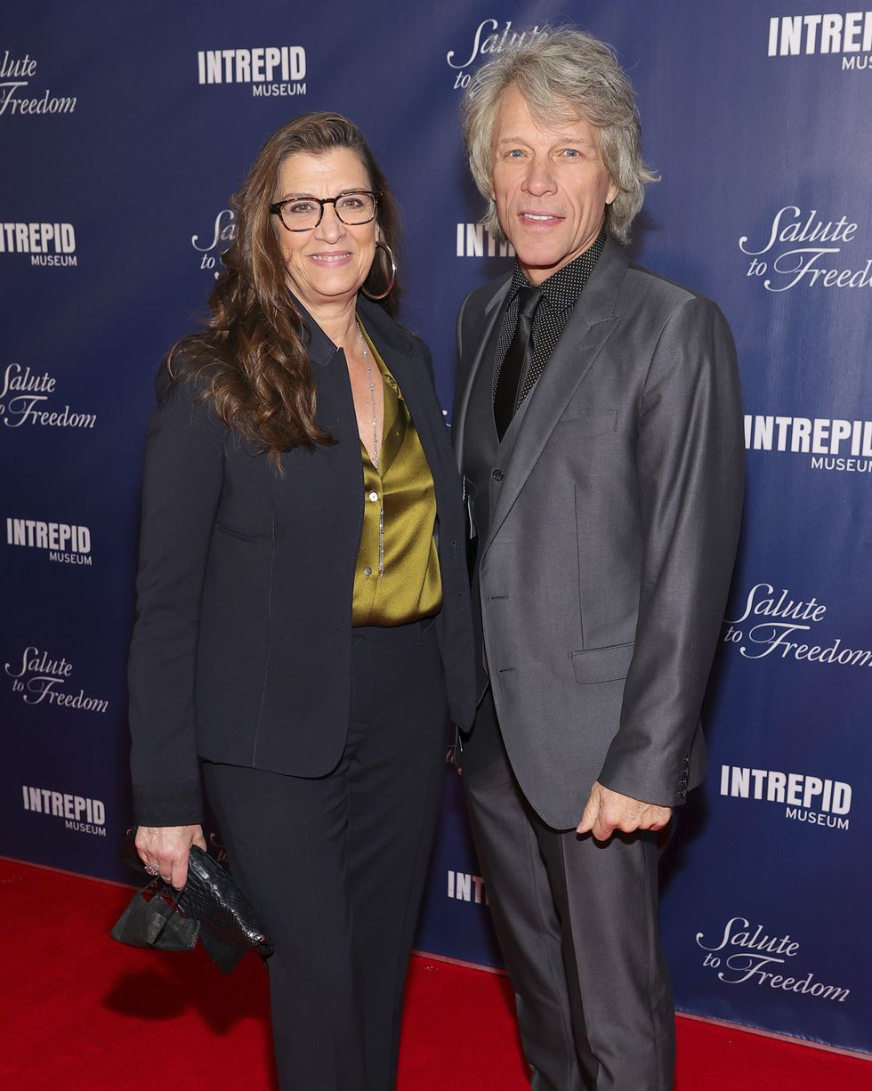 new york, new york november 10 dorothea hurley and recipient of the intrepid lifetime achievement award jon bon jovi attend as intrepid museum hosts annual salute to freedom gala on november 10, 2021 in new york city photo by theo wargogetty images for intrepid sea, air, space museum