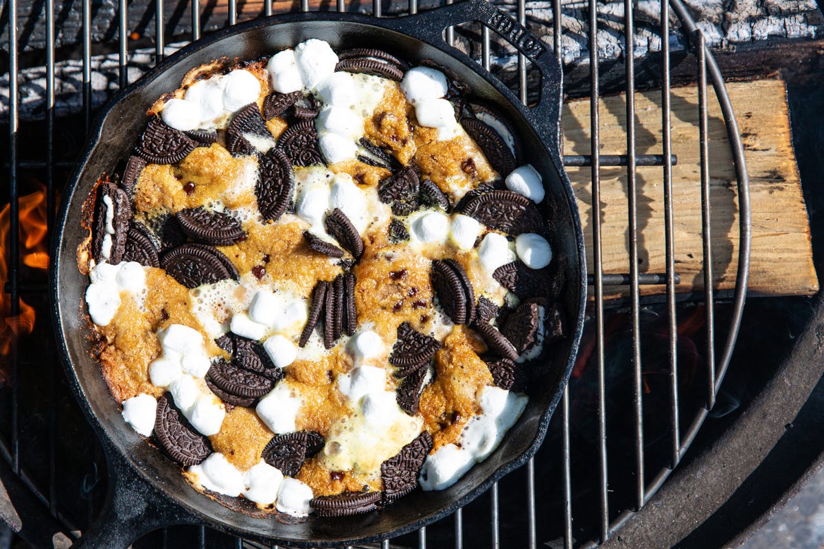 Oreo Cast Iron Skillet With Cookies Dessert Kit, 3.9 Oz.