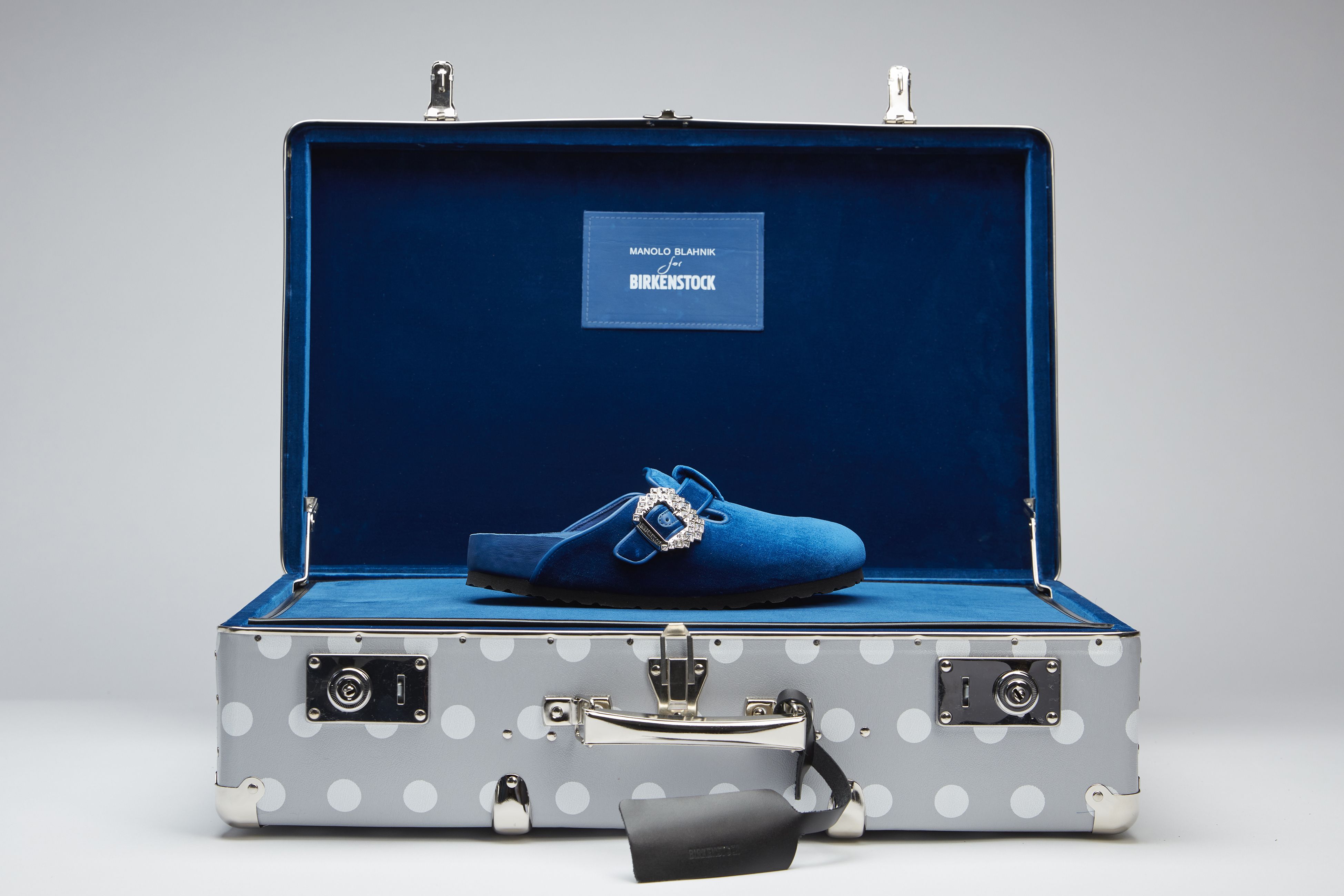 LVMH buys Birkenstock: shoe classic becomes luxury brand - CM
