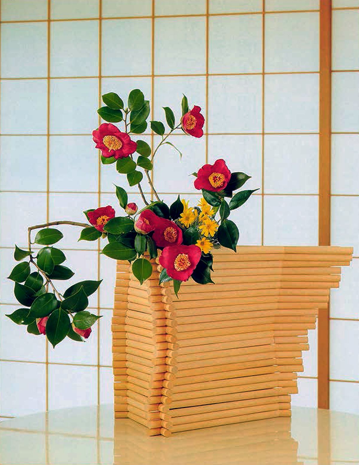 2月のいけばな 「安達曈子、椿百花」【生け花、いけばな、生花、華道】