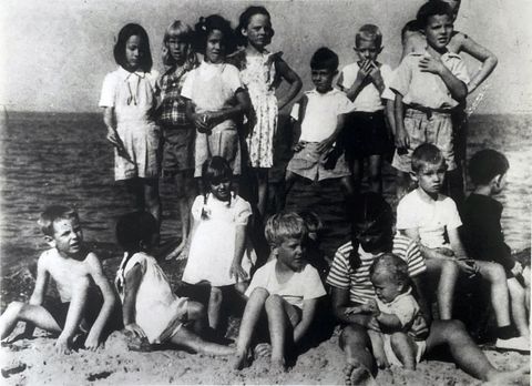 farley urmston's family in black and white