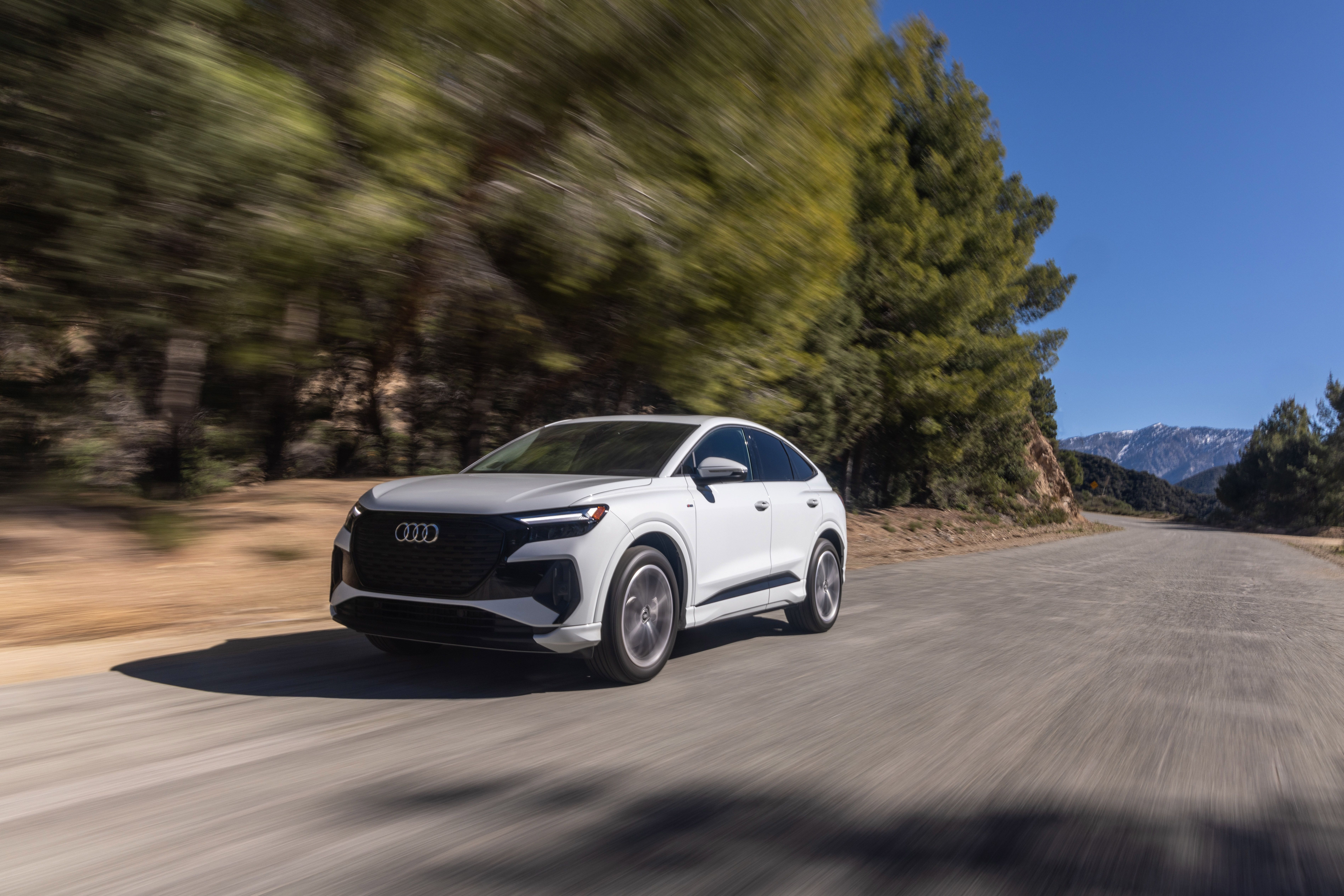 Audi q4 deals e tron performance