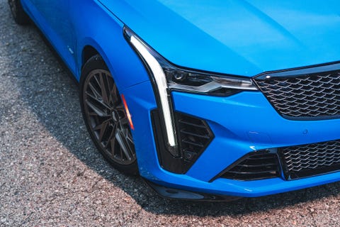 2022 cadillac ct4v blackwing head light detail