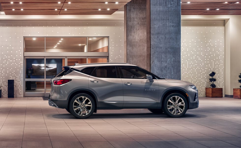 2022 chevrolet blazer premier side