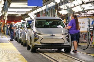 Chevy Bolt EV, EUV Resume Production after Battery Recall