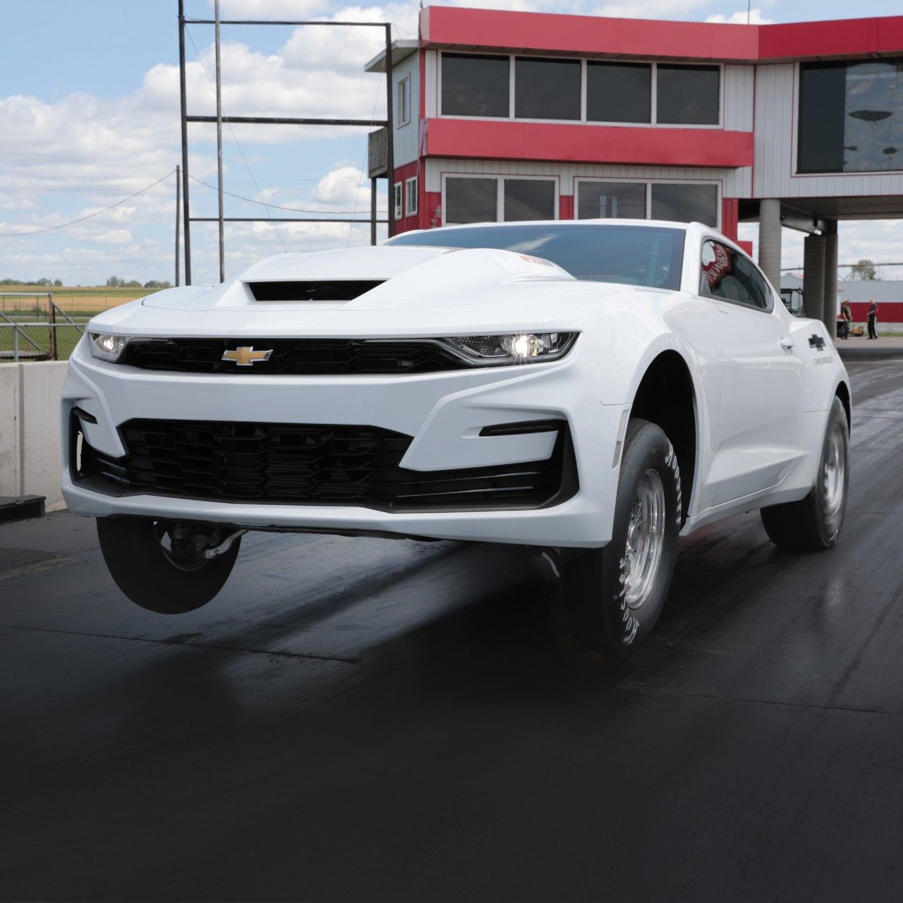 2022 Chevy COPO Camaro Revealed, Features a 572-Cubic-Inch V-8