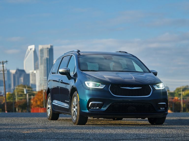 2022 Chrysler Pacifica Review, Pricing, and Specs