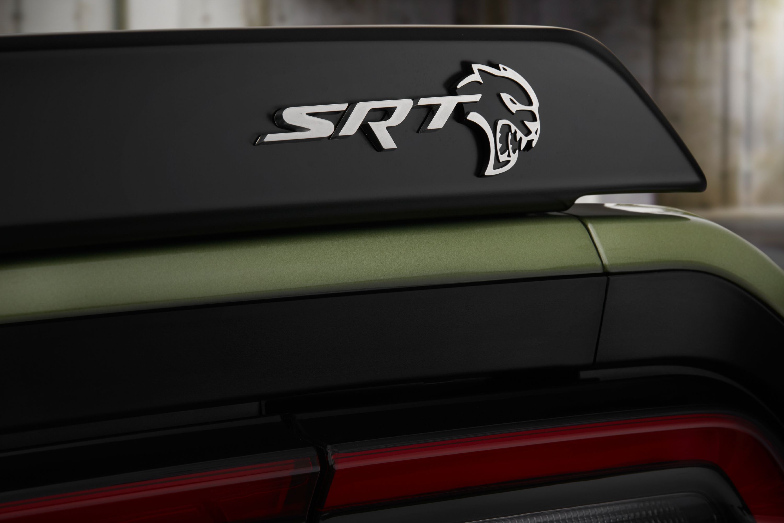 SRT Challenger Hellcat Logo Unveiled - autoevolution