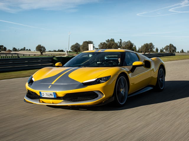 2023 ferrari 296gtb assetto fiorano