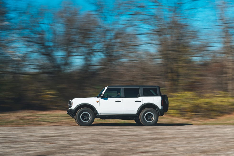 2022 ford bronco badlands advanced 4x4