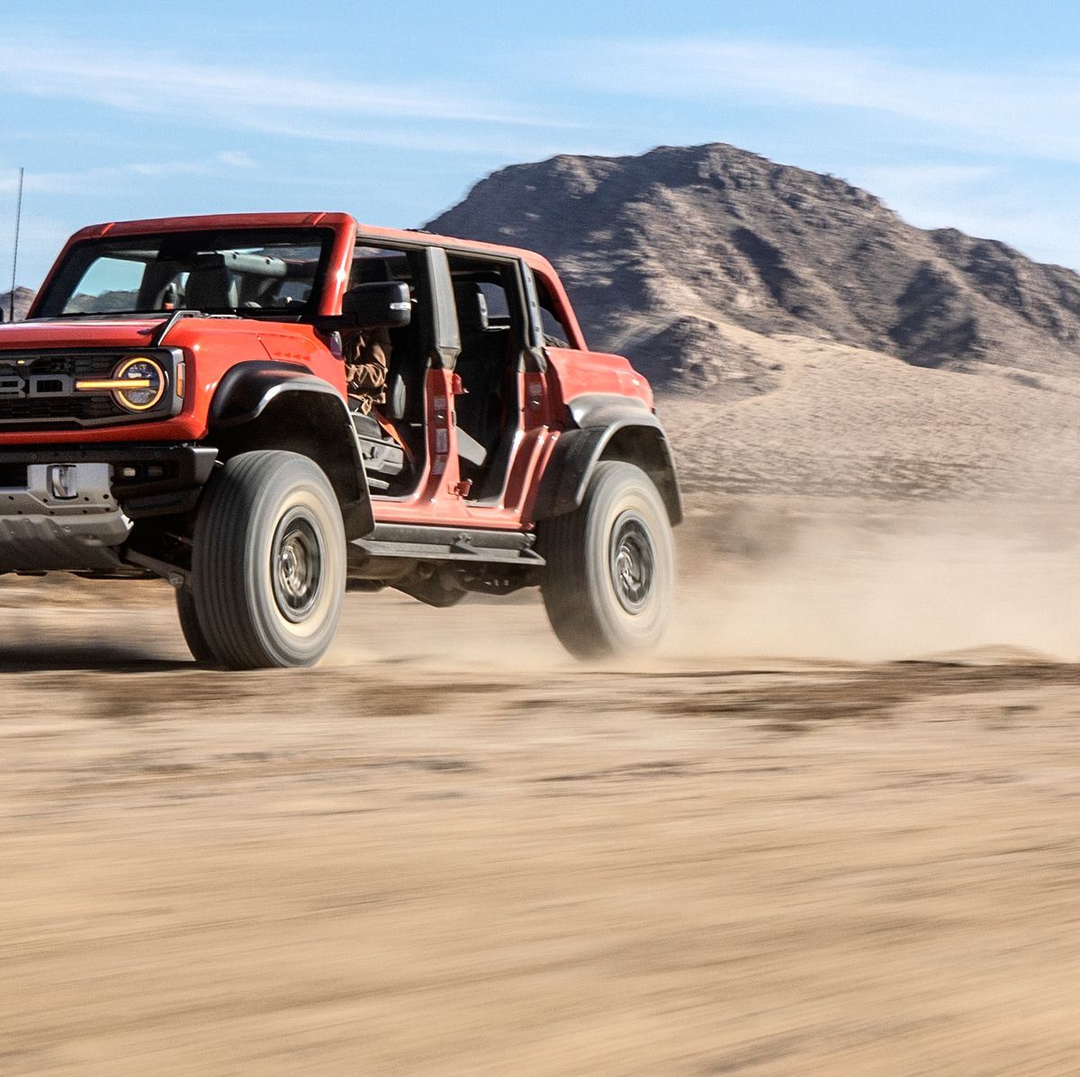 Going Offroad in Your Jeep? 5 Things You'll Want to Have in Place 