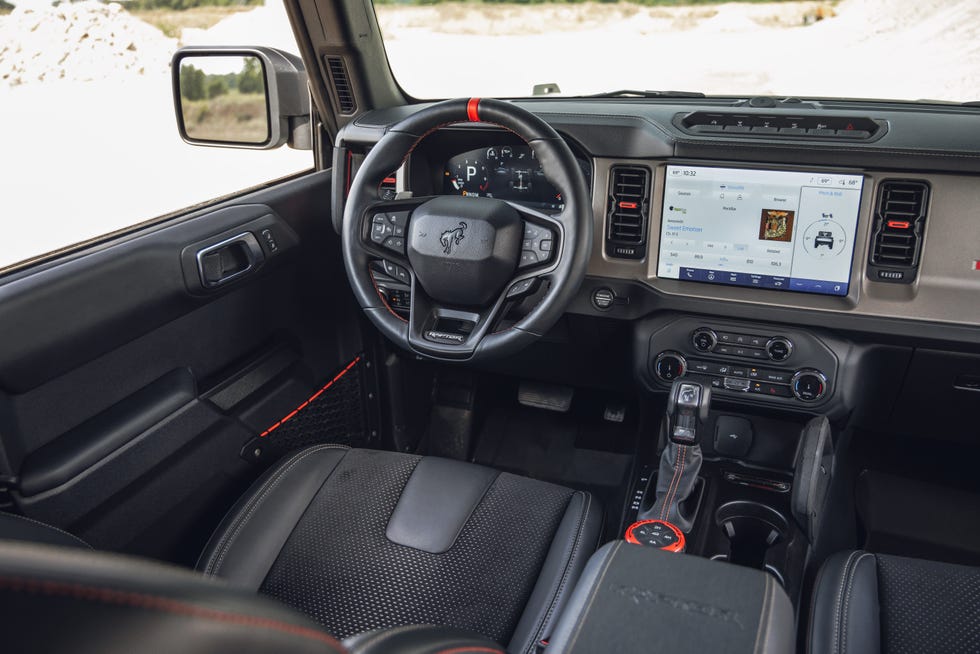 2022 ford bronco raptor