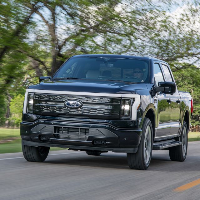 2022 Ford F-150 Lightning Electrifies America's Bestselling Vehicle