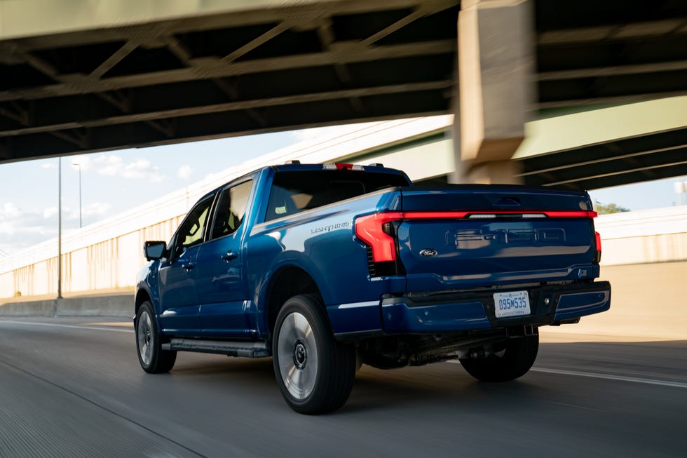 2023 ford f150 lightning platinum driving