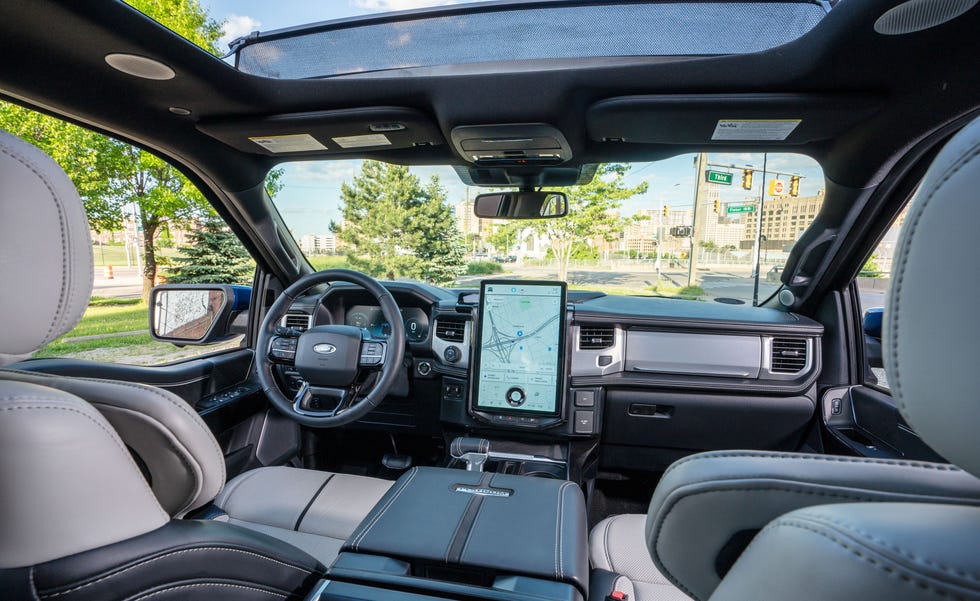 2023 ford f150 lightning platinum interior