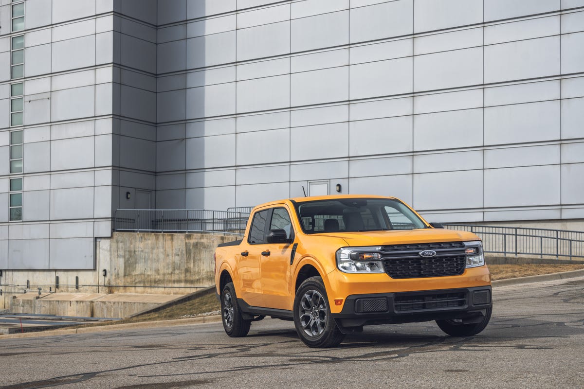 View Photos of the 2022 Ford Maverick XLT Hybrid