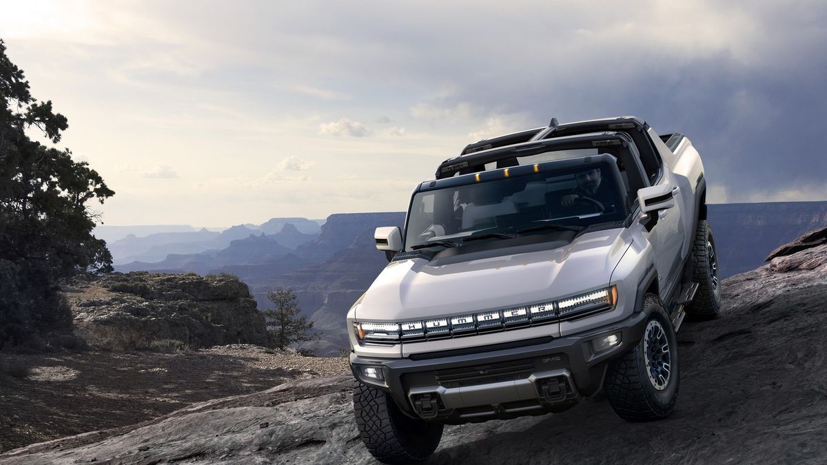 preview for GMC Hummer EV: El pick-up eléctrico ya está aquí
