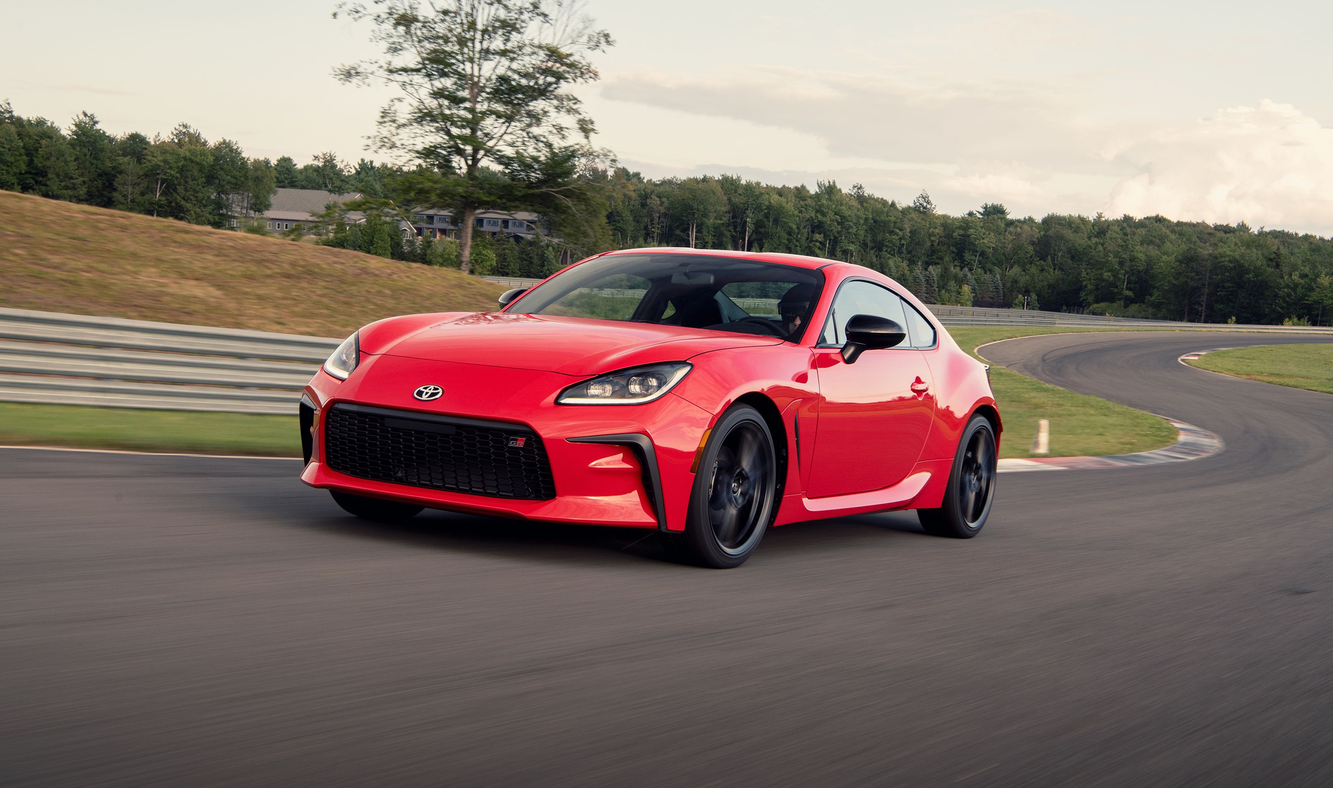 Motorist Car Buyer's Guide: Toyota 86, Articles