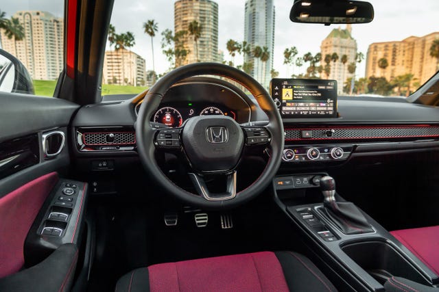 Honda Civic Si infotainment system