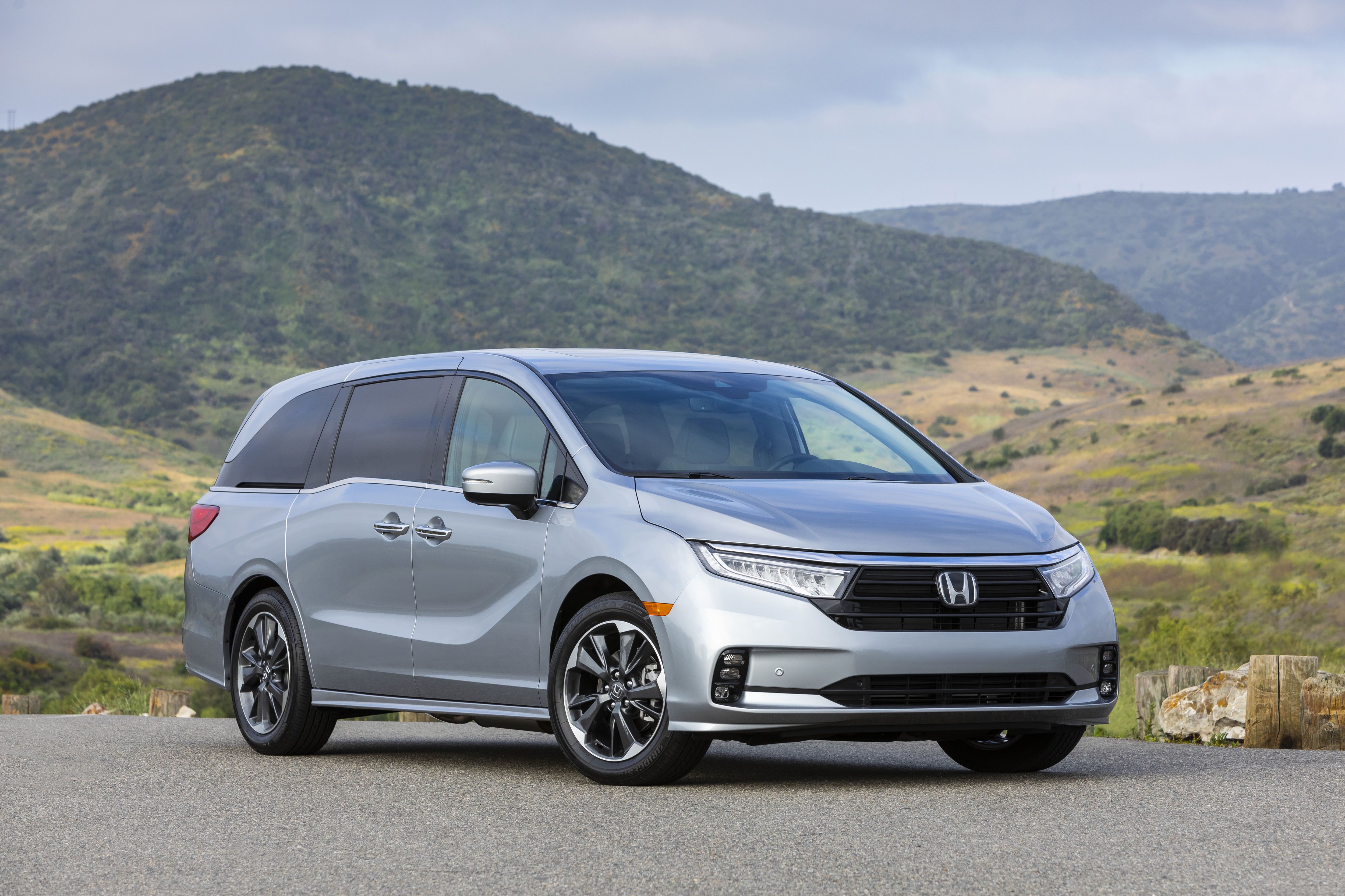2022 Honda Odyssey Review, Pricing, and Specs