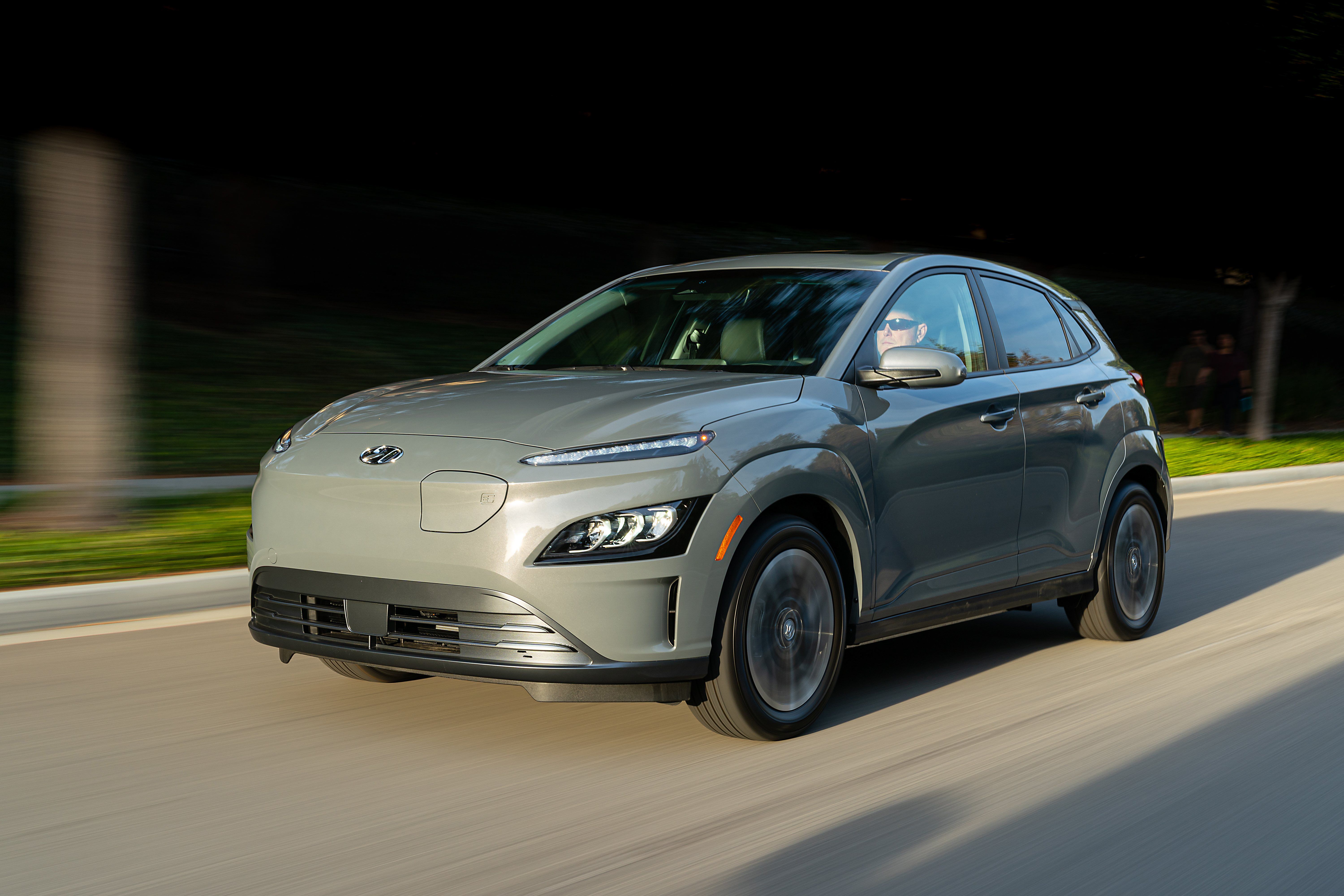 Hyundai kona electric ultimate outlet review