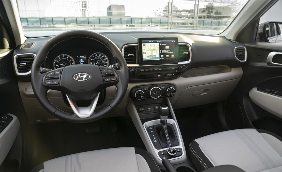 Hyundai Venue Essential (auto) 2022 : Prix, Specs & Fiche Technique - Guide  Auto