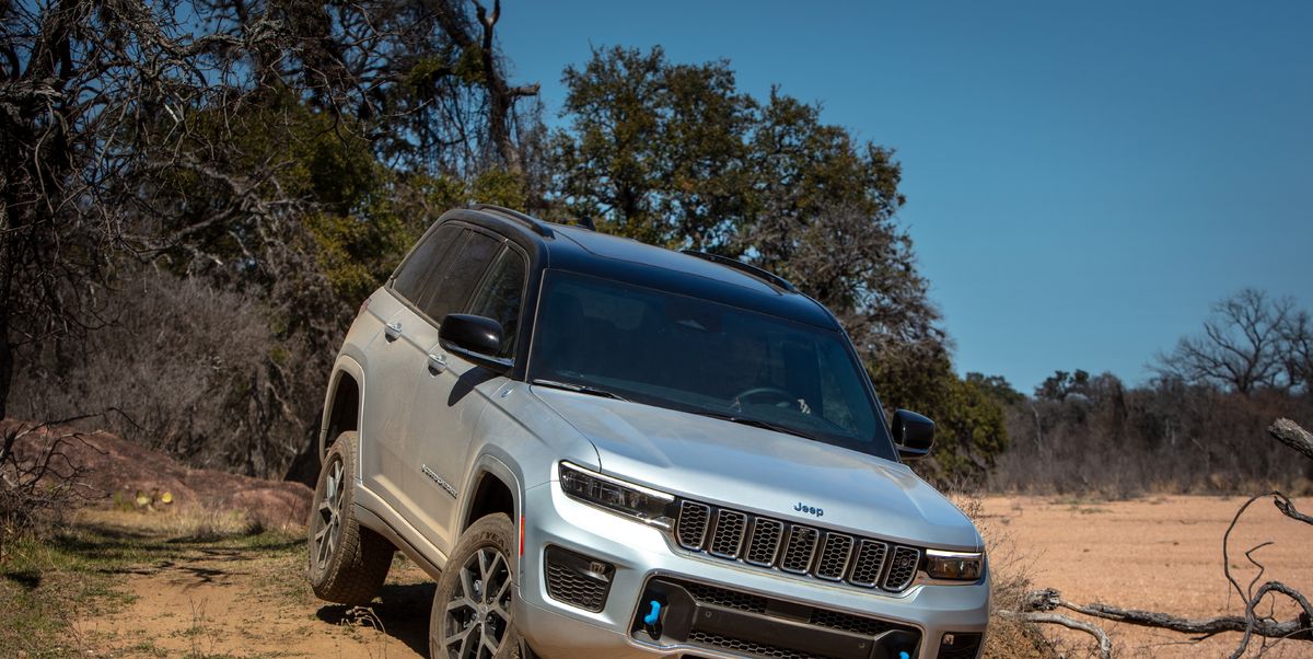 The Best Mid-Size Hybrid SUVs for 2023, Tested — Car and Driver