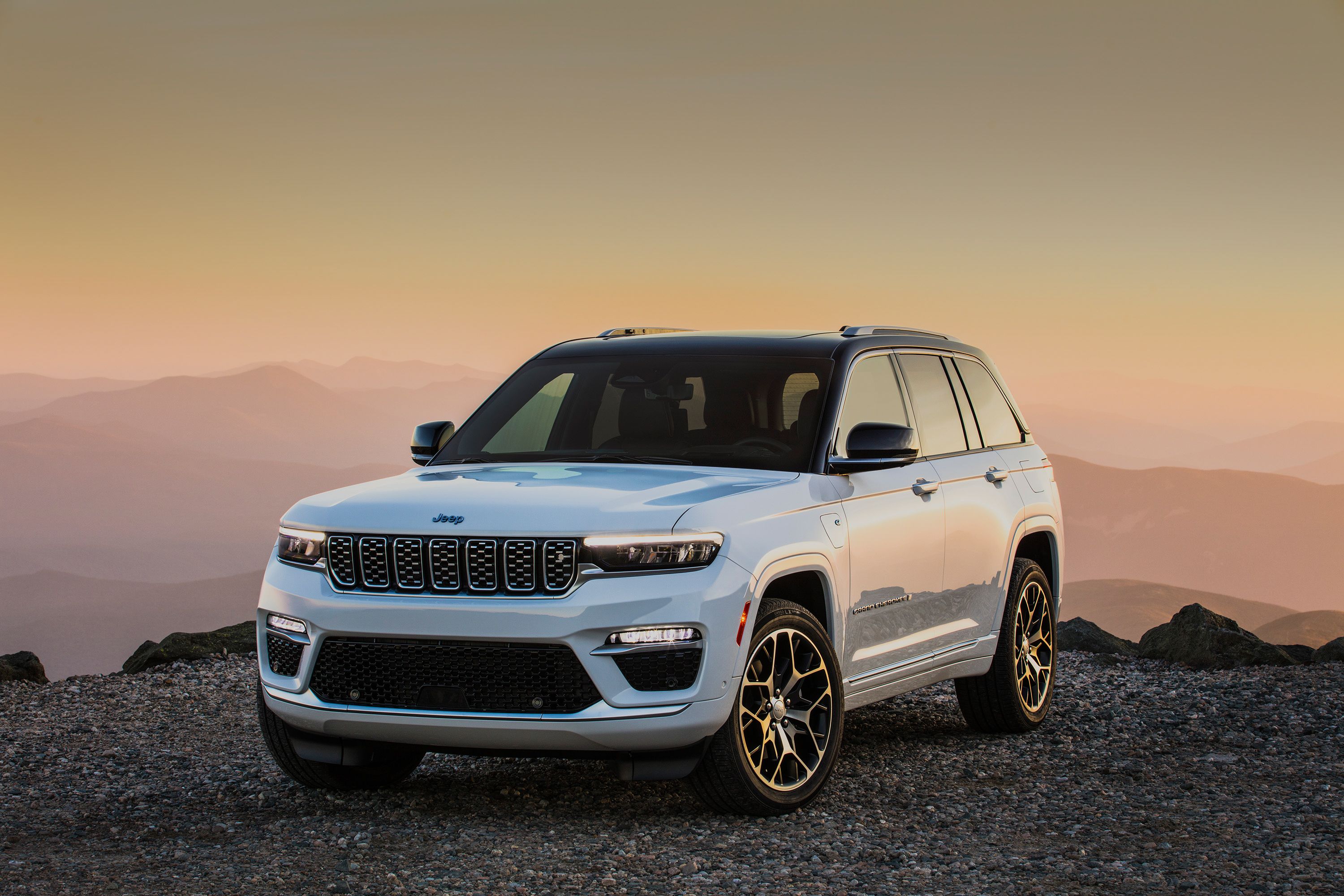 Jeep® Grand Cherokee Pricing & Specs - Most Awarded SUV Ever