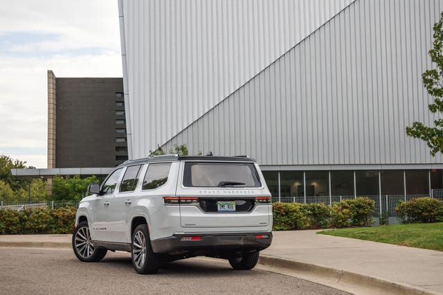 View Photos of the 2022 Jeep Grand Wagoneer