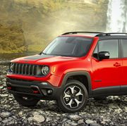 2022 jeep renegade trailhawk front exterior