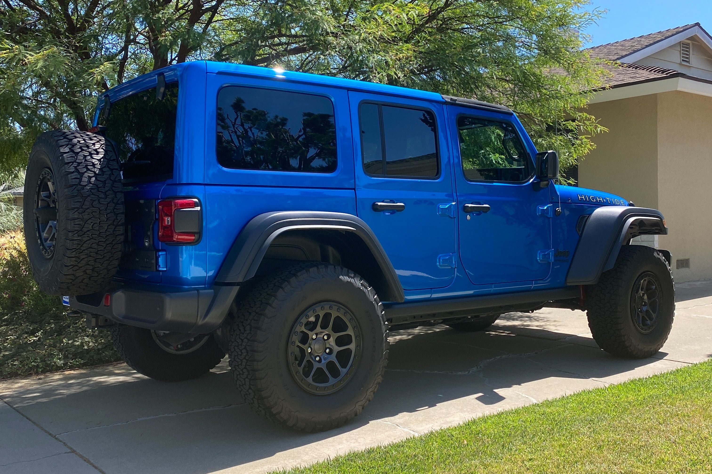 View Photos of the 2022 Jeep Wrangler High Tide
