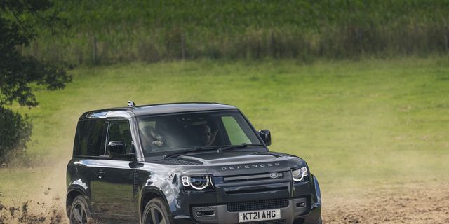 2022 Land Rover Defender: Is the V8 Really Necessary? - The Car Guide