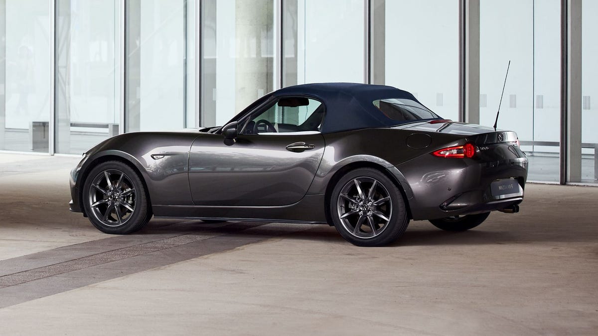 Mazda MX-5 2022: el roadster más vendido de la historia se actualiza