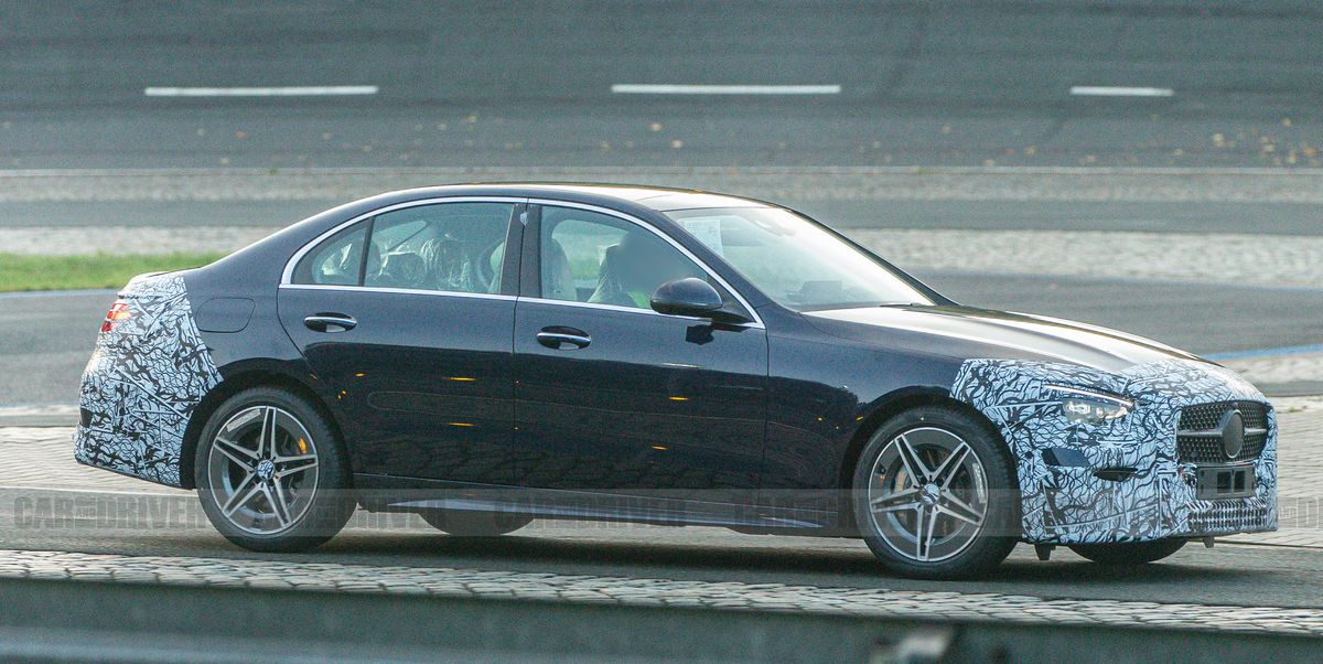 Mercedes-Benz C-Class (W206): Moving up in class