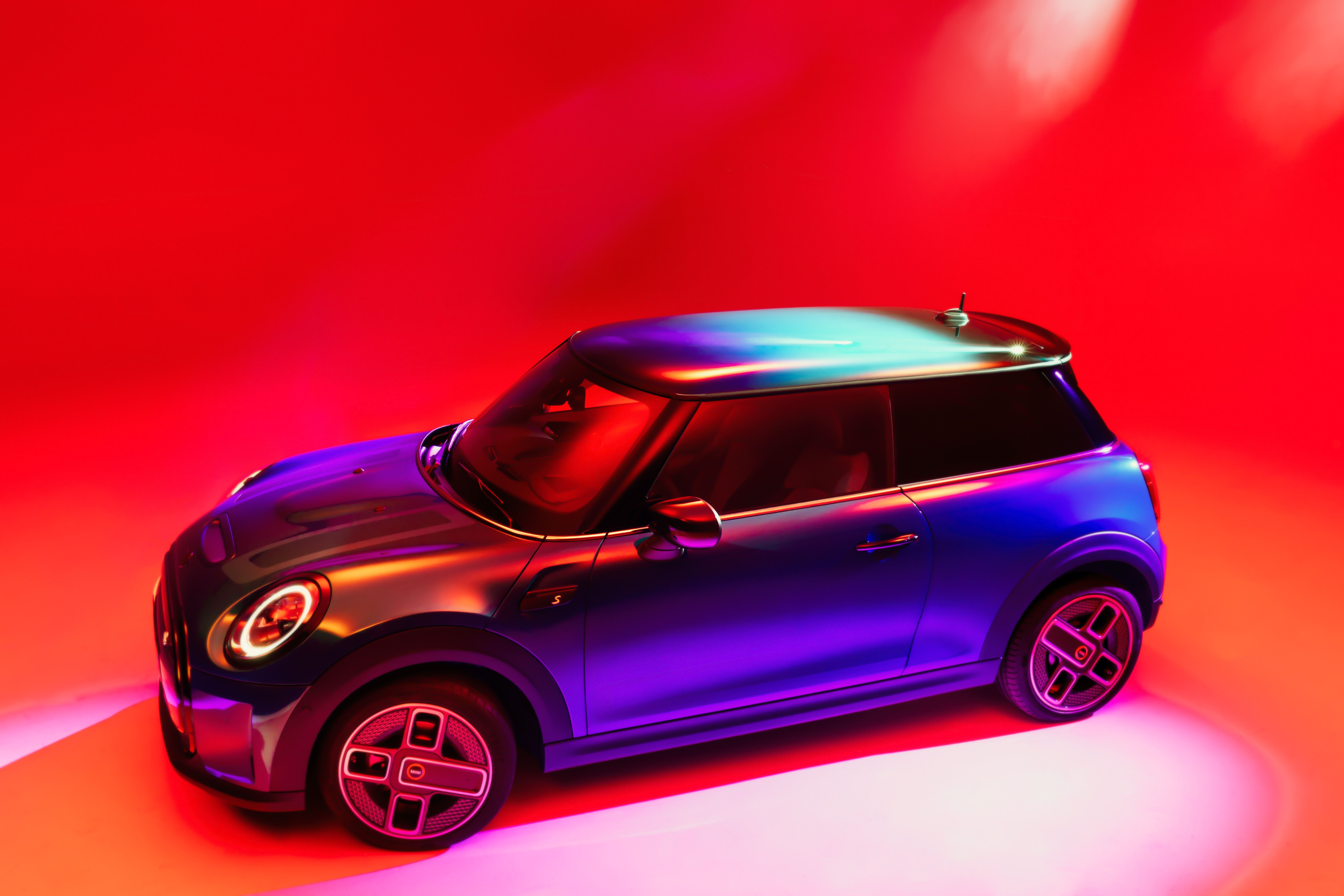 2022 MINI Hatch Midnight Black II - £31,995