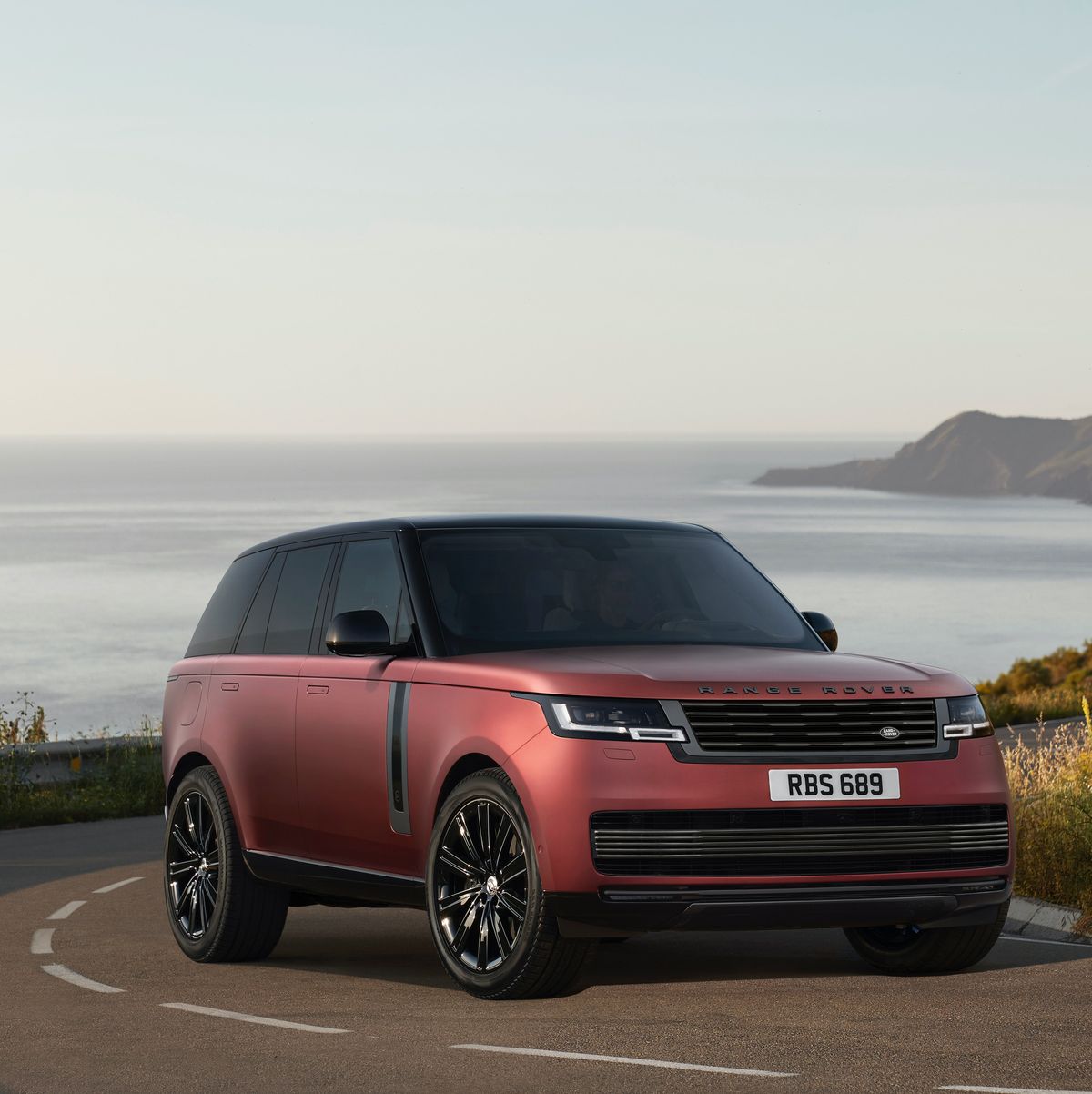 The Champs of the Sporty SUV Class: The 2023 Range Rover Sport
