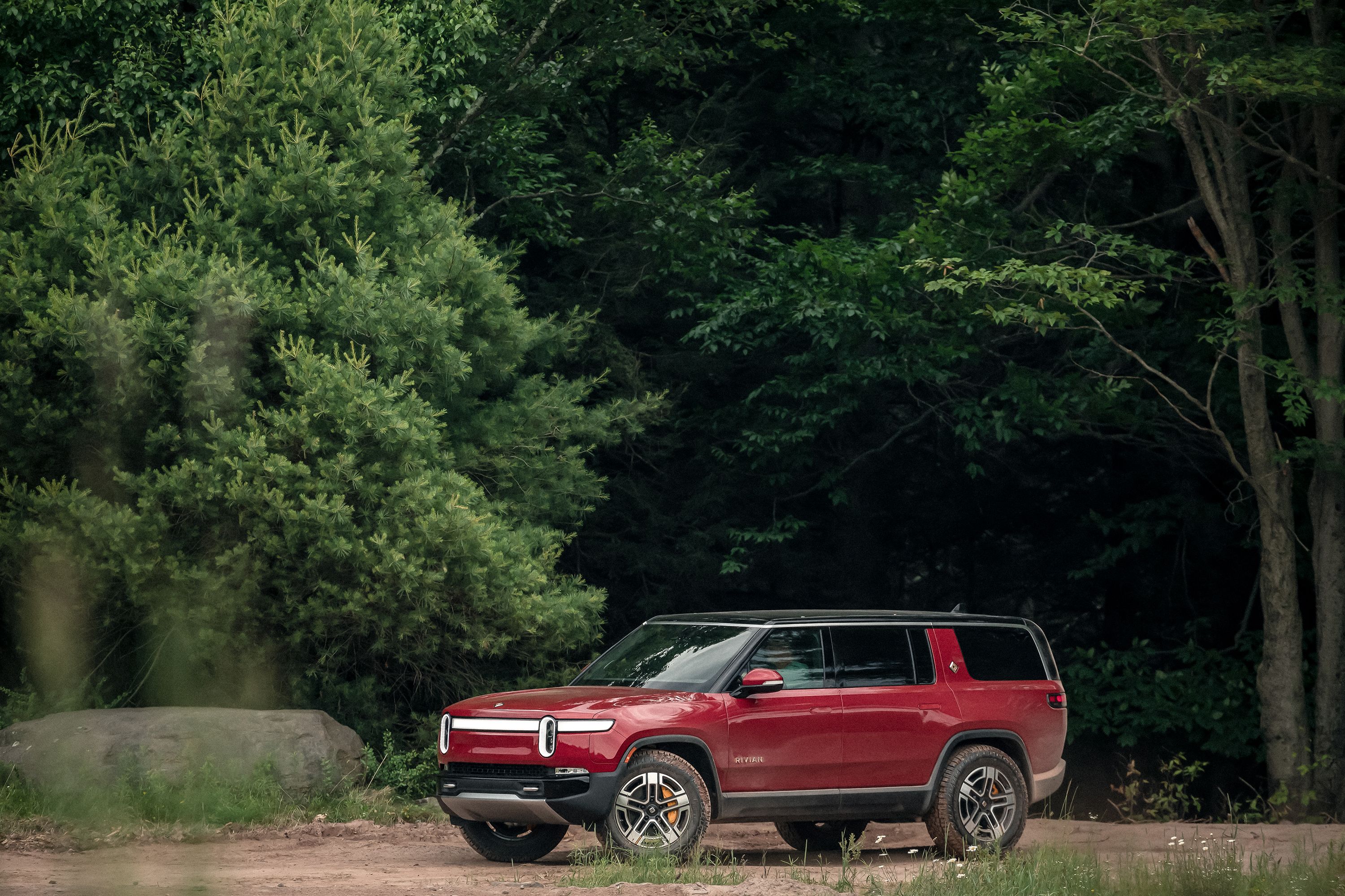 Rivian deals reviews r1s