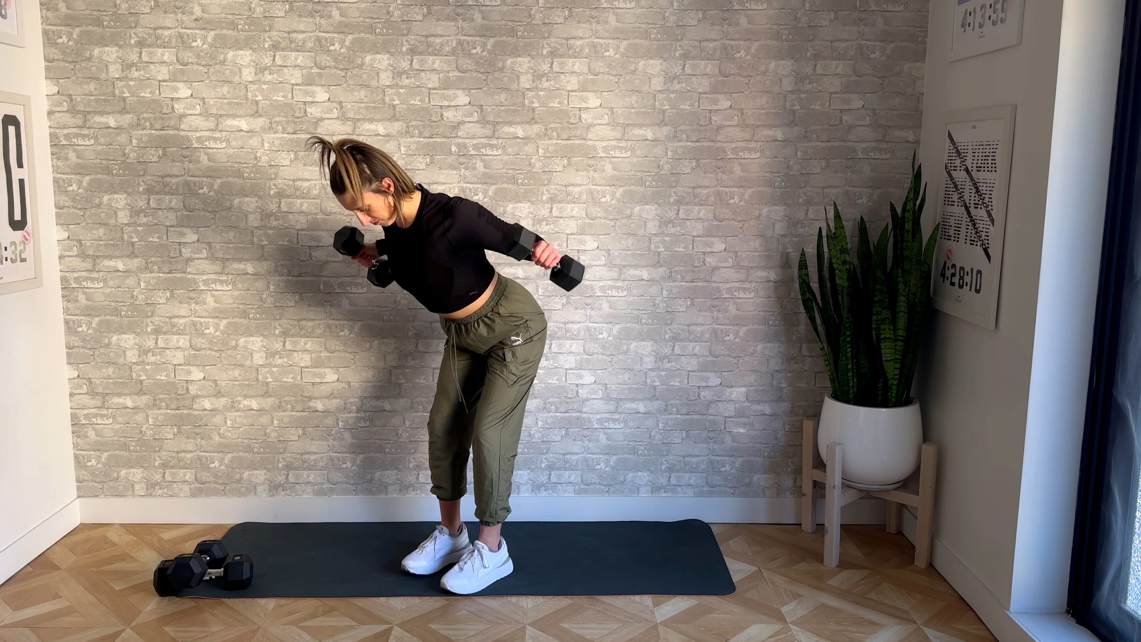 This Deceptively Simple Back and Biceps Workout Will Push Your Muscles to Failure
