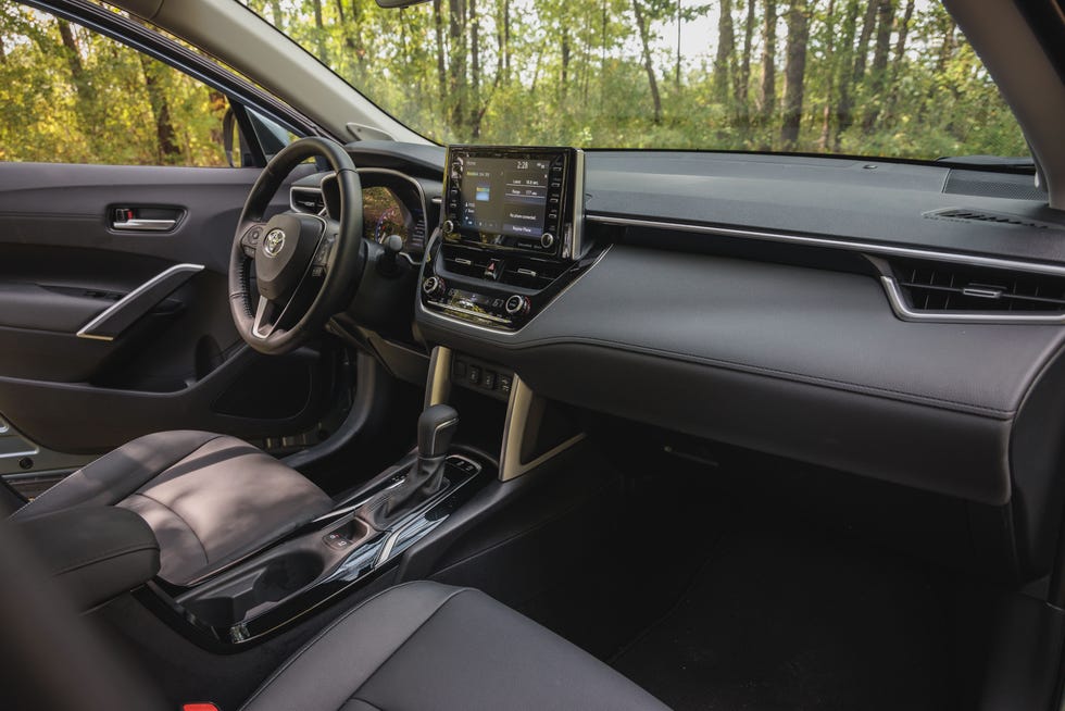 2022 toyota corolla cross xle awd