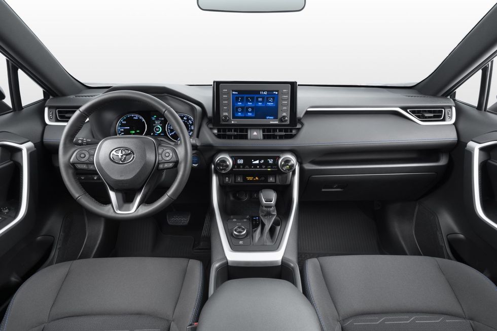 Toyota RAV4 Hybrid E-Four (2022) Launch Review