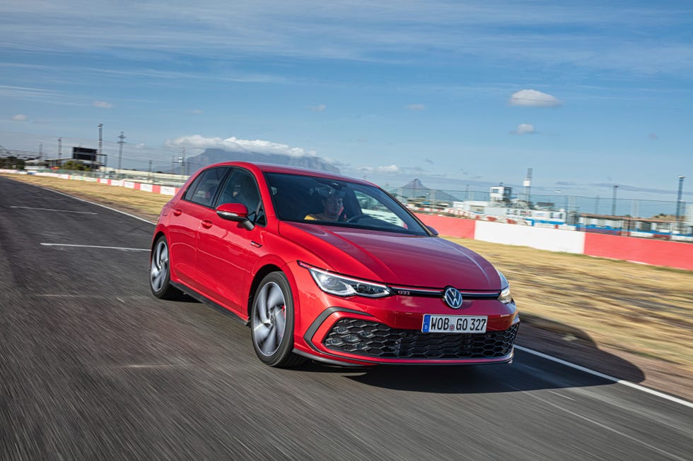 View Photos Of Euro-spec 2022 Volkswagen Golf Gti